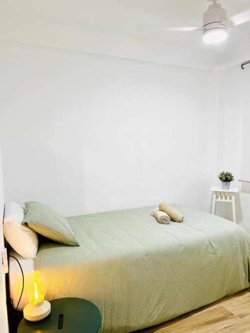 New Spacious And Cozy Apartment - Málaga Exteriör bild